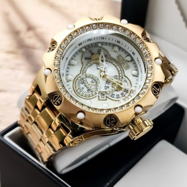 INVICTA - Image 5