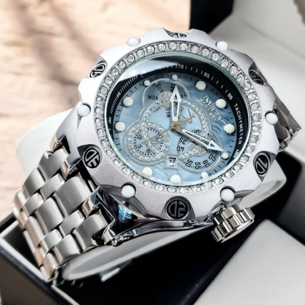 INVICTA